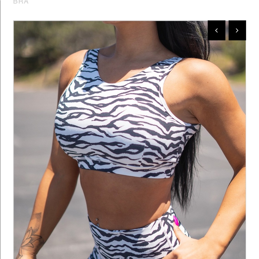 Small zebra sports bra